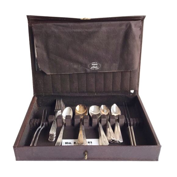 Vintage Wm A Rogers Silverware Set Flatware Estate Storage Chest Case Oneida MCM - Picture 15 of 16